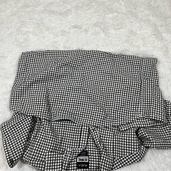 RVCA Checkered Black and White Button up

Size S

Button up,‎ surf skate - Picture 7 of 7